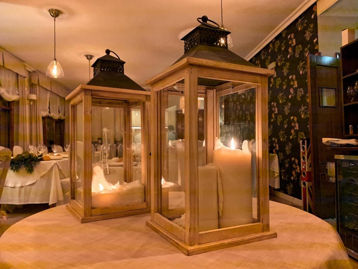 Hostal Restaurante Mendez Villafranca Del Bierzo Ngoại thất bức ảnh